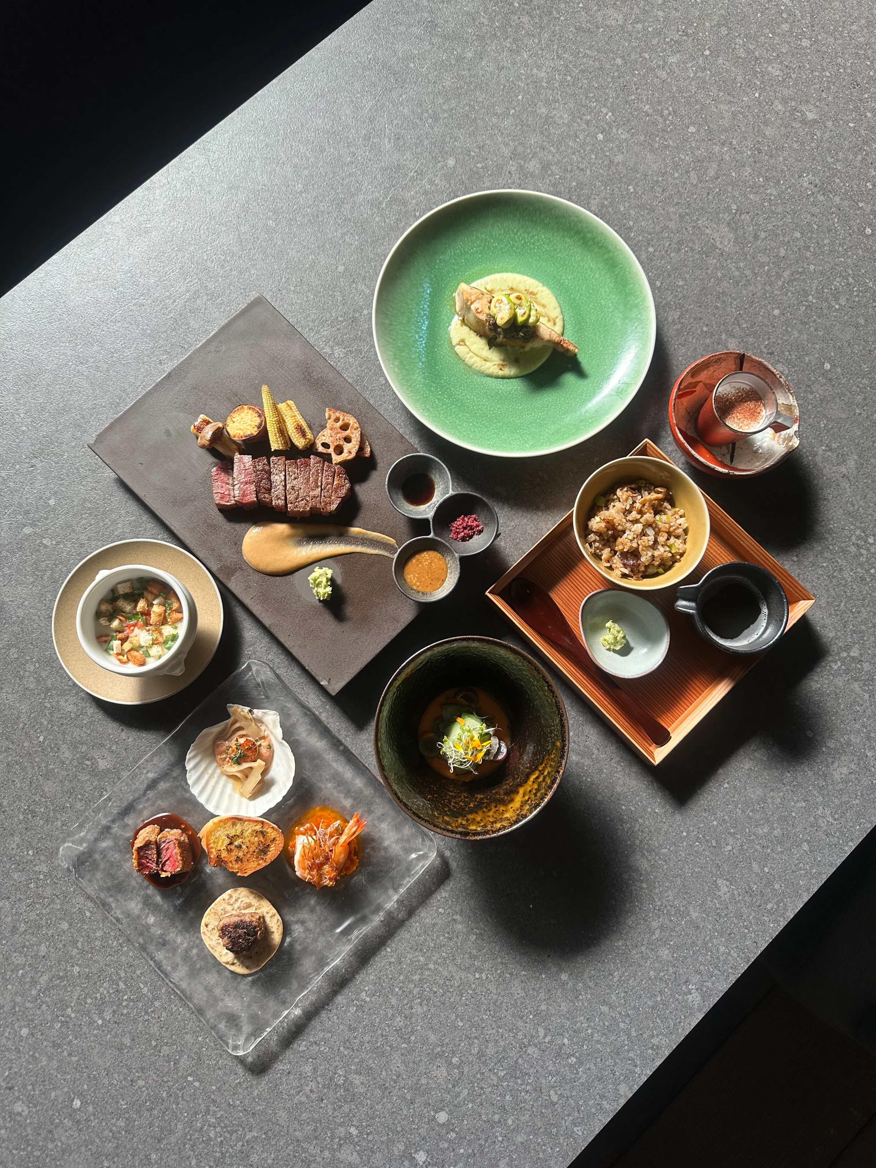 【Selpepe 主廚套餐】包含Selpepe招牌菜的主廚推薦全套套餐。