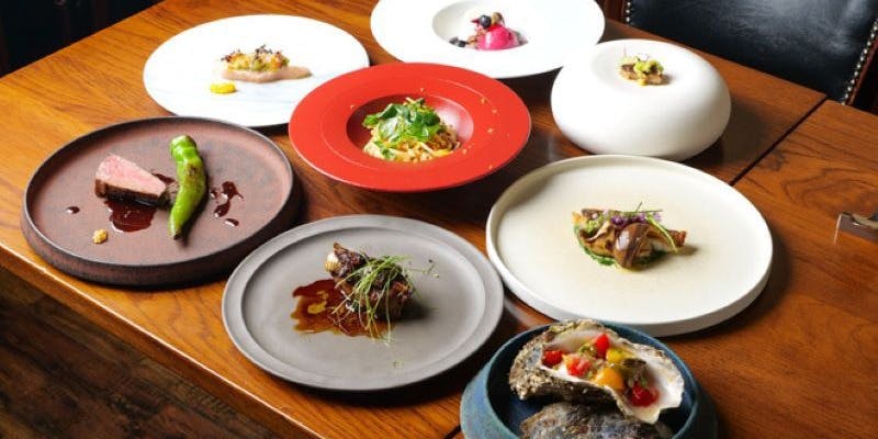 [Chef's Choice Course] A luxurious plan that allows you to fully enjoy dishes lavishly prepared with seasonal and premium ingredients.