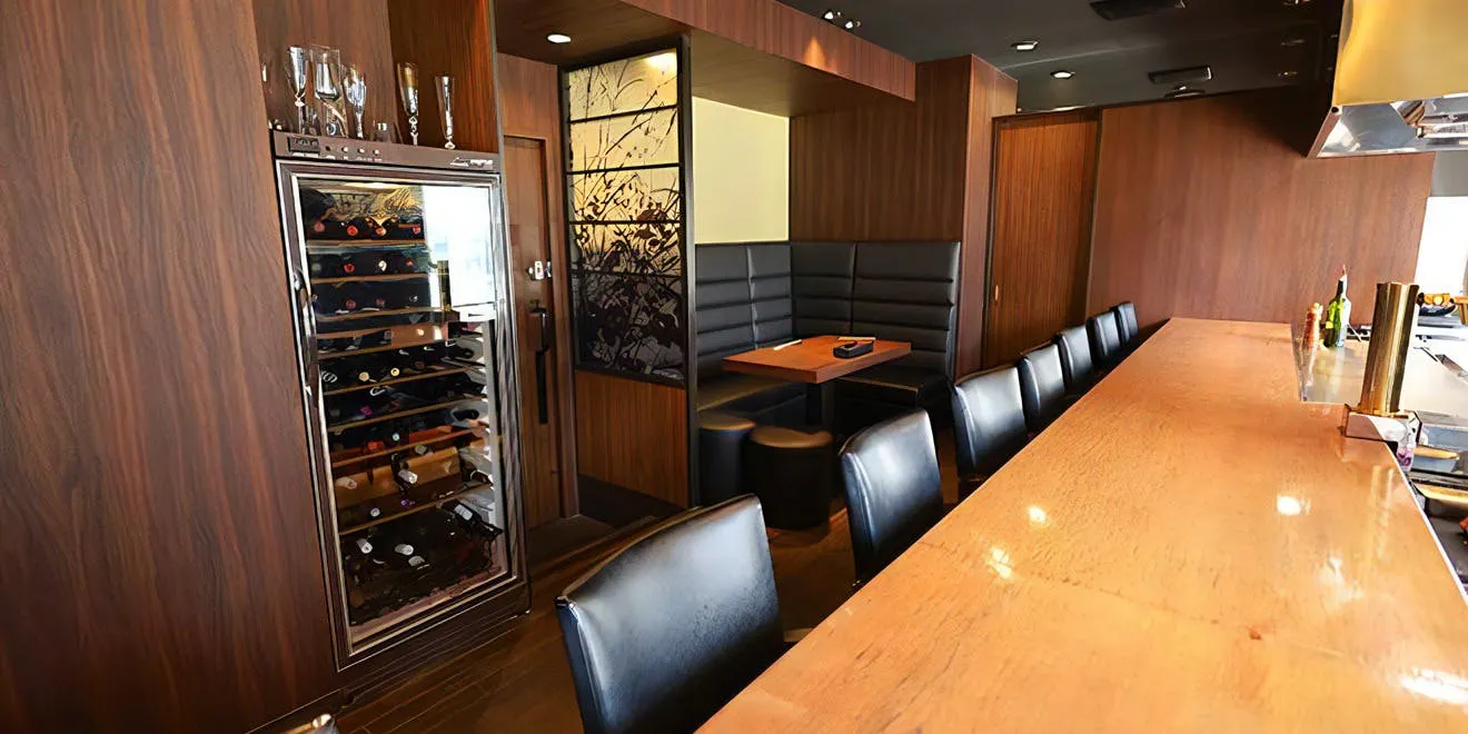 鉄板焼&Restaurant Bar Caro