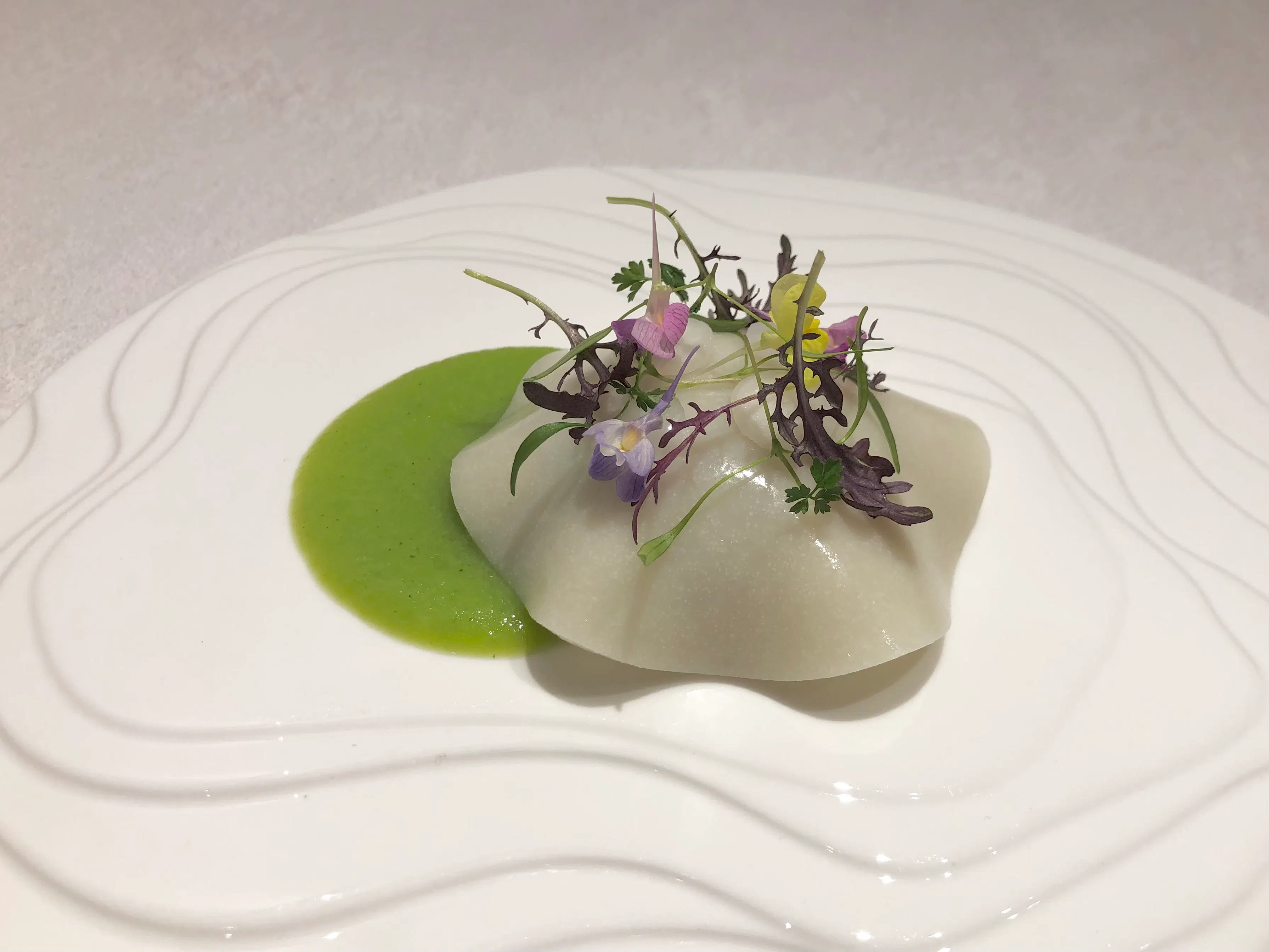 Whisper　[Lunch: Approximately 6 to 7 Courses] 12/18~2027/1/3