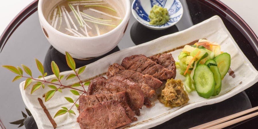 宮城的牛舌・高級魚金目鯛・極品海膽的剛煮好釜飯的當地會席【宮城會席】全七道菜