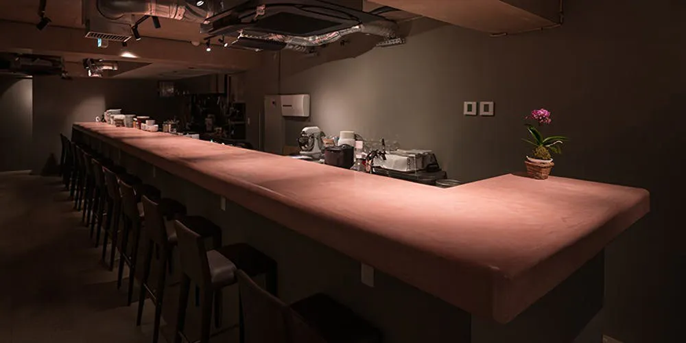 Dining 37