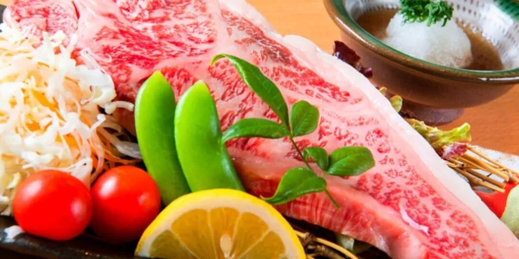 Chef's Special Course 16,500 yen (including Spiny Lobster Sashimi and Black Wagyu Tenderloin Steak)