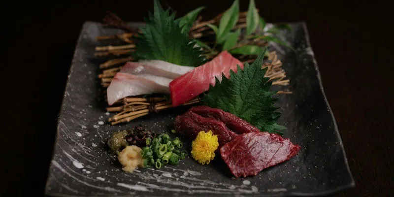 けやき|馬肉と海の幸を味わう充実コース
