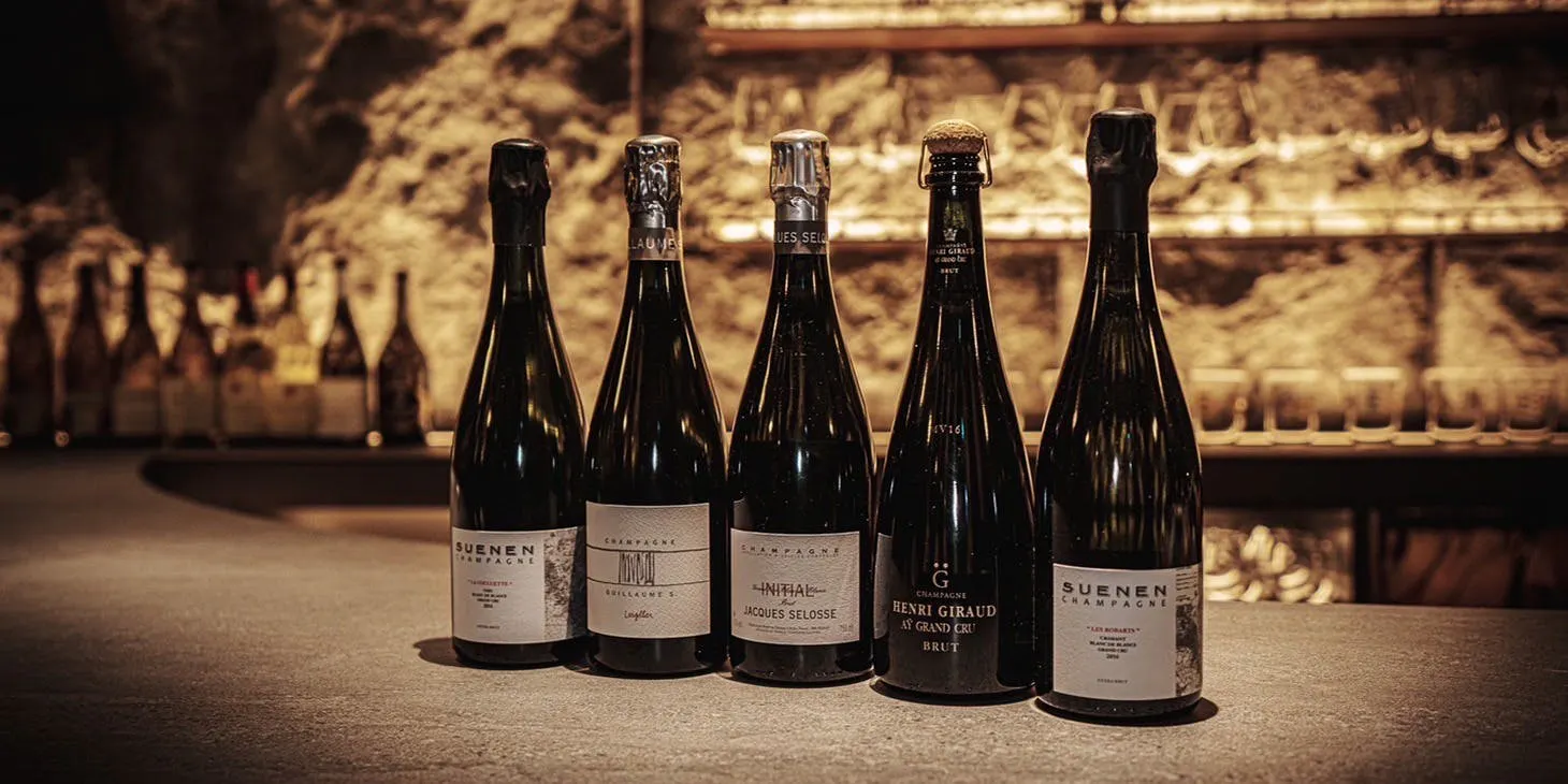 Wine Cave 九二(キュウニ)