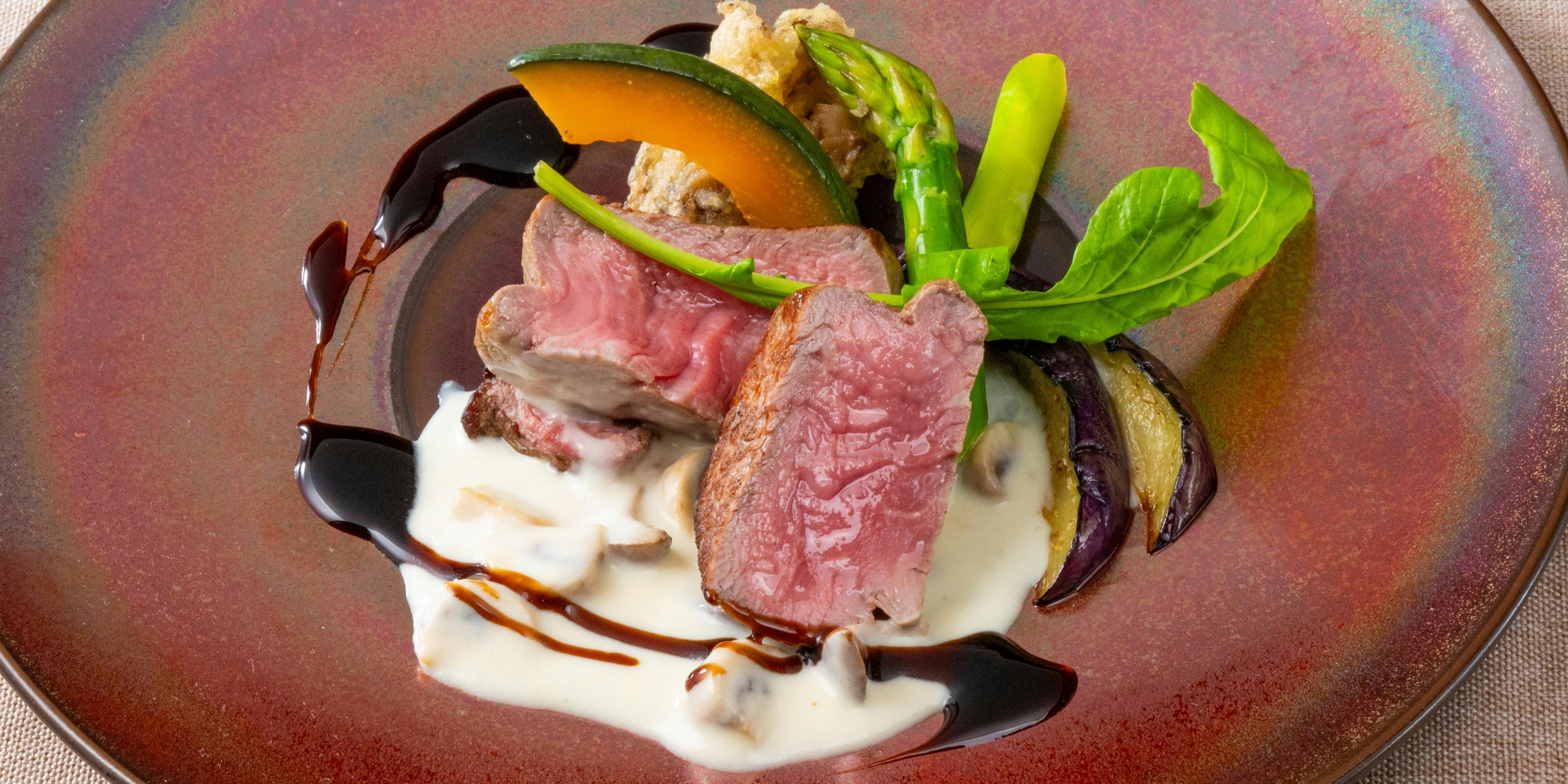 [Lunch Set - All 4 Courses] Choice of Main Dish, Salad, Seasonal Potage, Dessert