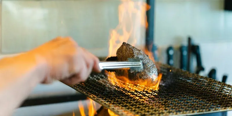 【ランチステーキコース】薪焼きサーロイン/スープ/サラダなど全4品