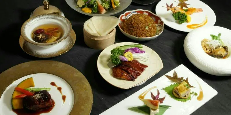 【留園】대왕새우 칠리소스, 탕수육, 전복 통조림, 베이징덕, 흑볶음밥 등 인기 코스