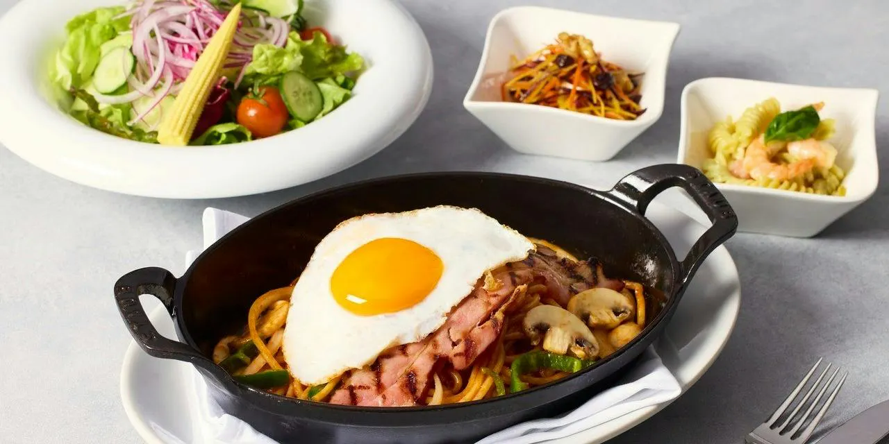【ランチセット】特製鉄板ナポリタン