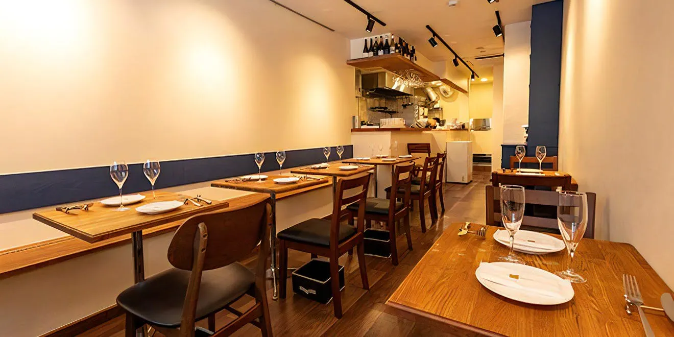 BISTRO LUPIN