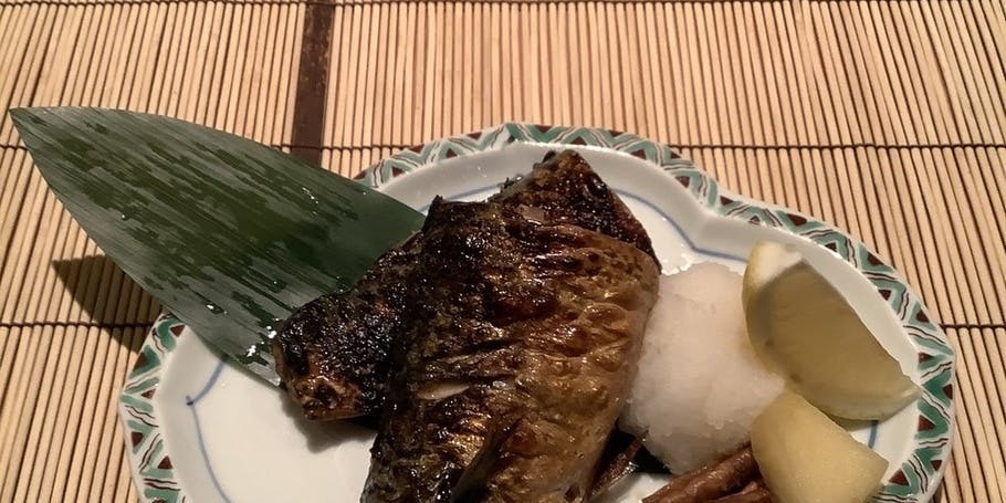 季节限定【适合约会等】刺身和炭火烤物、炖菜等全8道菜