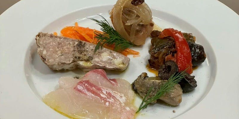 【特別午餐】人氣手切黑毛和牛漢堡排、千層麵等，阿波羅的奢華套餐