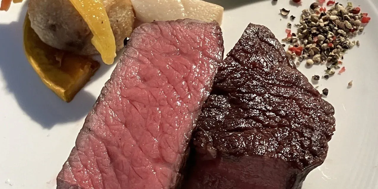 门崎牛熟成肉牛排 上等瘦肉 180克 午餐套餐