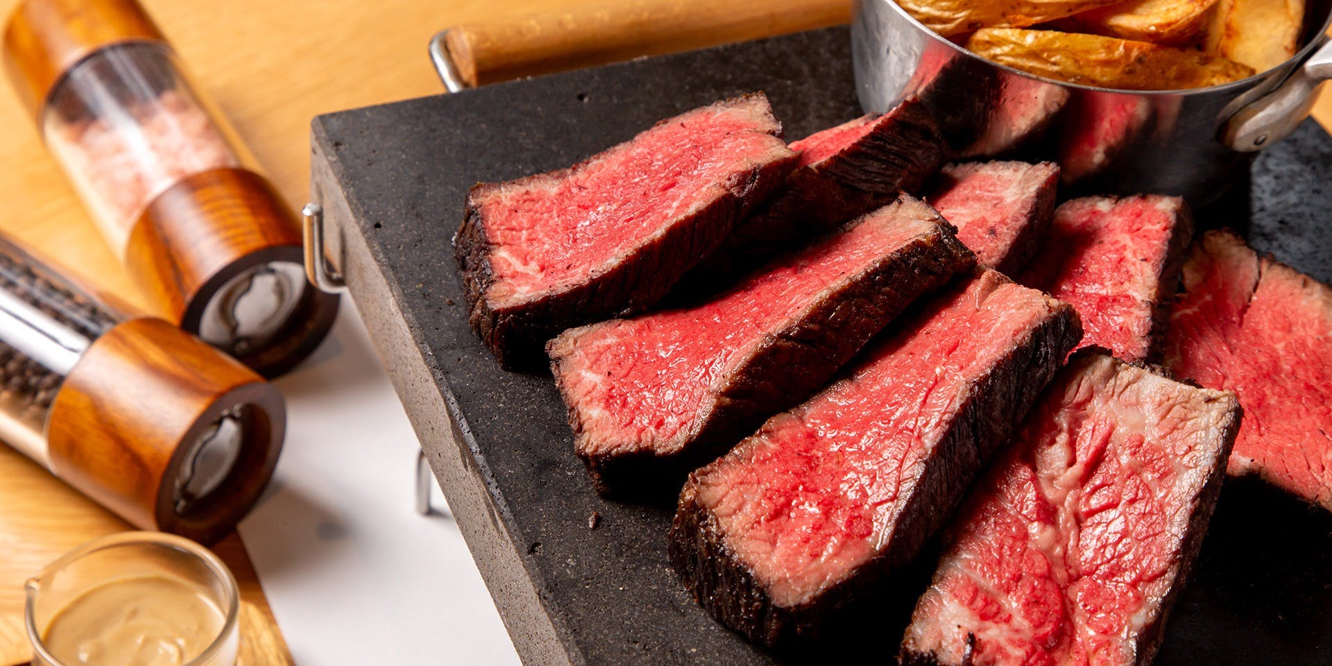 Weekday-Limited Course: 6 Classic Bistro Dishes with 2 Hours of All-You-Can-Drink (Monday–Thursday)