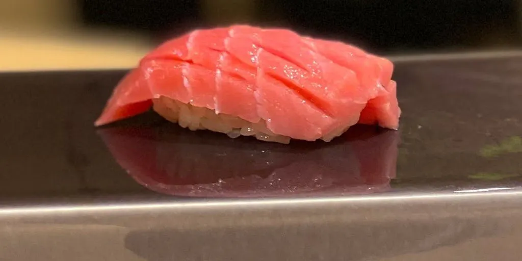 【おまかせコース】鮑や鮨など、厳選食材を贅沢に使用した全10品。大切な方と過ごす特別なひとときに