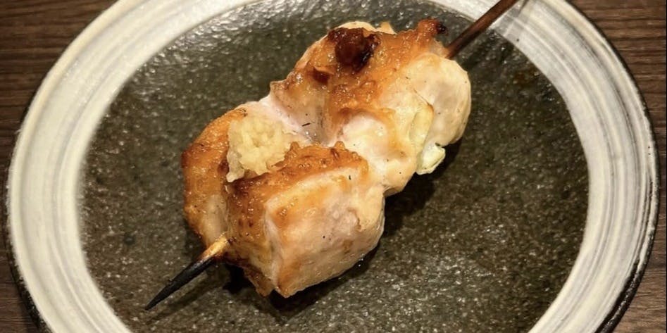 【满满蔬菜套餐】三种烤鸡肉串、四种蔬菜串、两种生鱼片、两种油炸食品、海鲜沙拉等共七道菜