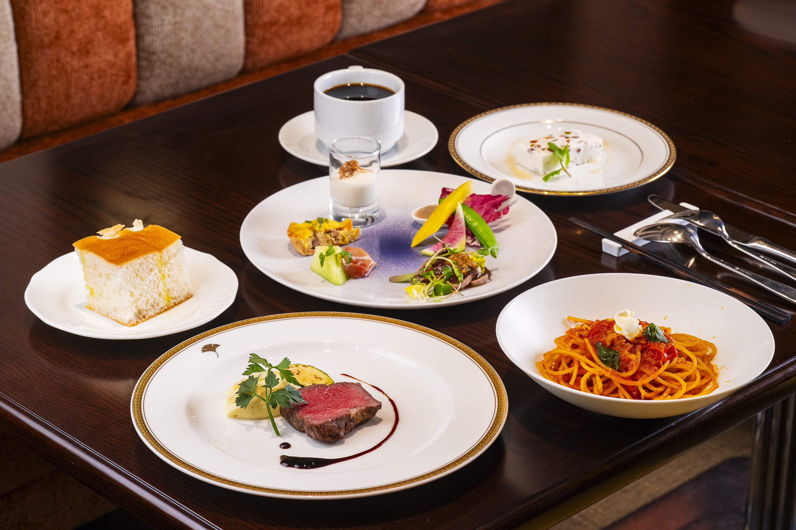 ◆主廚推薦全六道料理◆  ーChef’ｓ Course（シェフ的套餐）ー