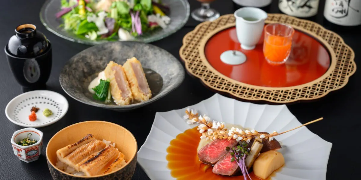Seasonal Chef’s Choice Kaiseki Course (8 Courses) Simmered Conger Eel Mini Rice Bowl