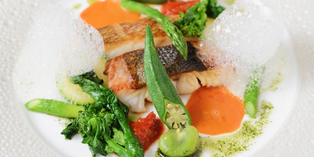 特色午餐（牛排70g）可以同时享受鱼料理和牛排的人气套餐