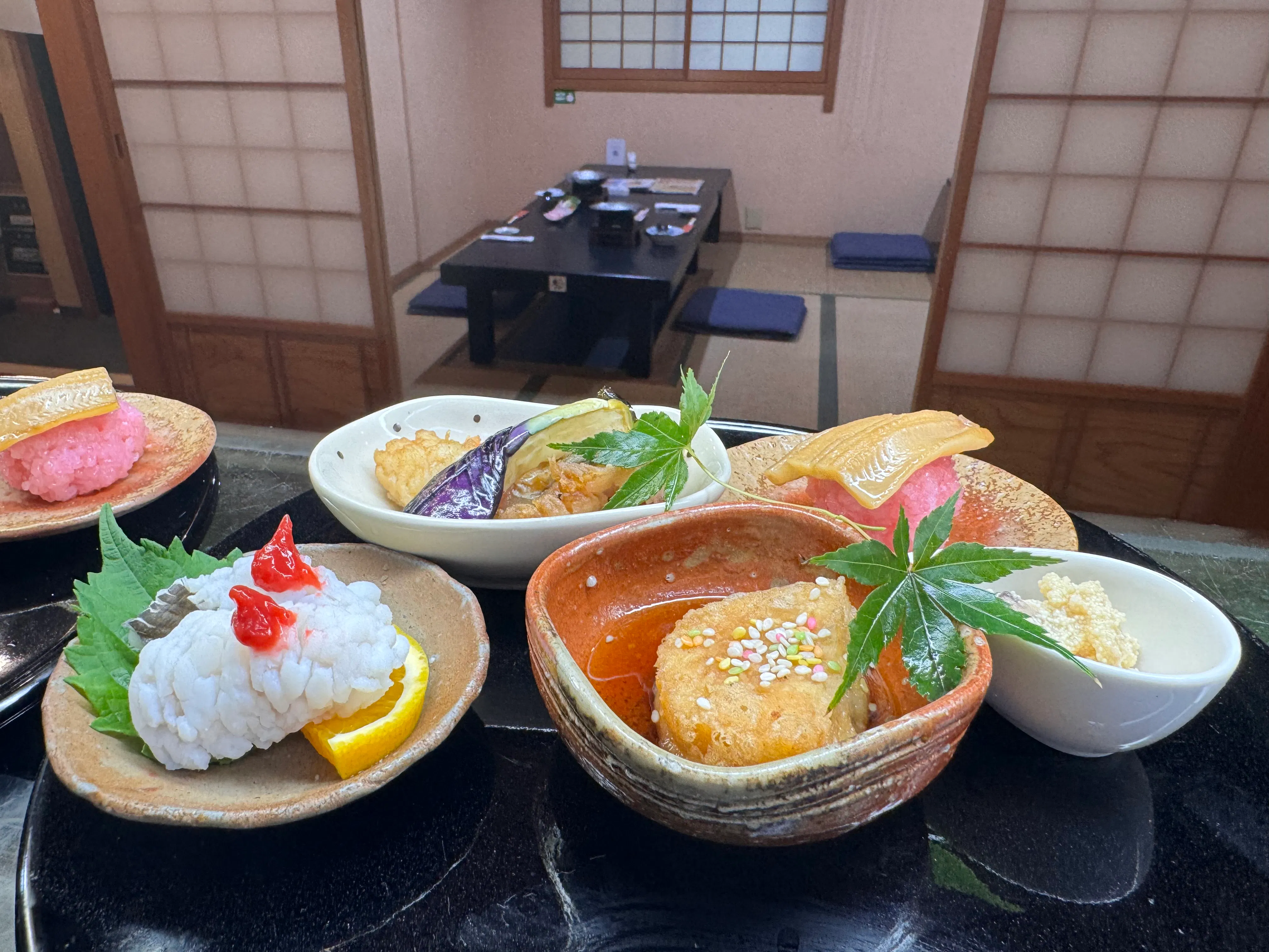 【當季特選海鮮與黑毛和牛的特別會席套餐】 獻給遠方的重要之人〈全9道〉