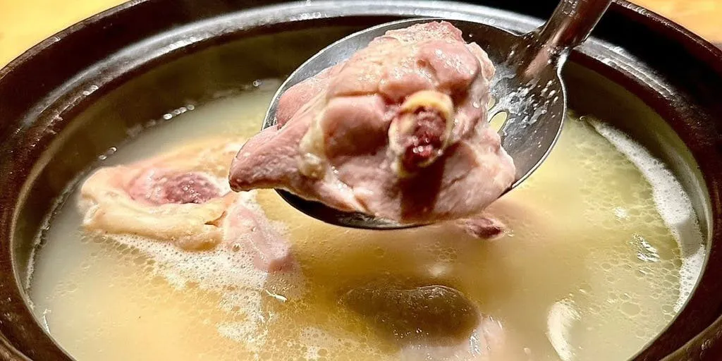 とりやき八