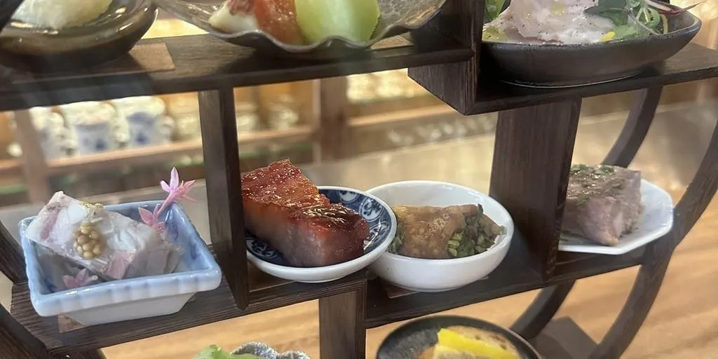 [Chef's Special French-Italian-Chinese Course] A total of 9 dishes showcasing the chef's dedication, including amuse, soup, a double main course, and mapo tofu.