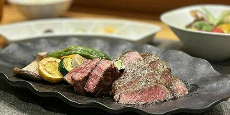 【1日10食限定】国産牛ロースステーキランチ