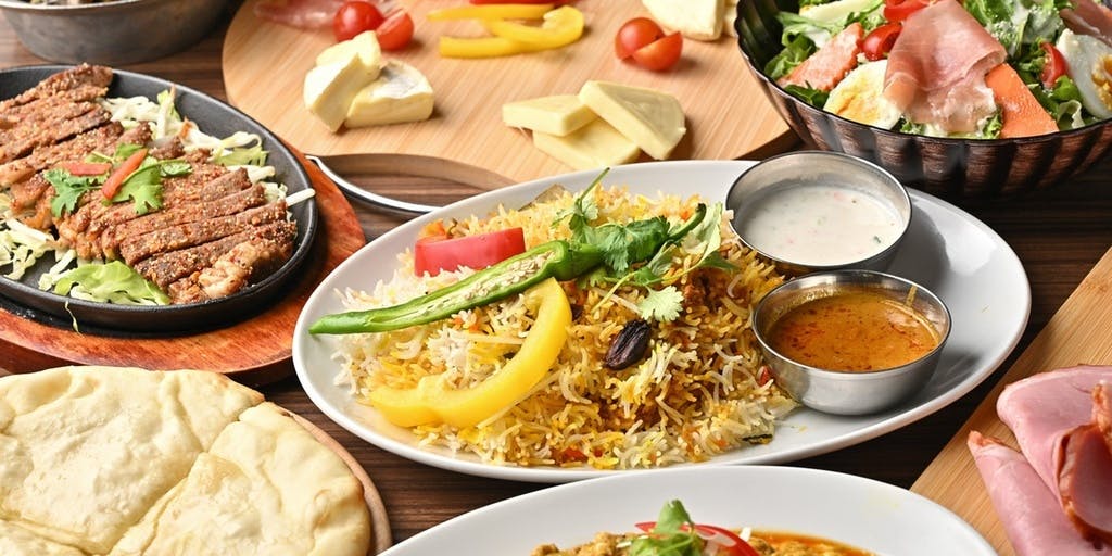 [Includes 2 Hours of All-You-Can-Drink!] Authentic Spicy Thai Indulgence Course with Fragrant Herbs — 10 Dishes. Enjoy authentic Thai cuisine to your heart’s content.