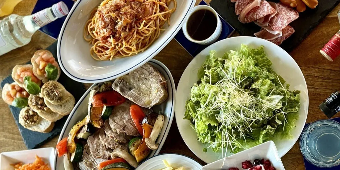 【120-minute All-You-Can-Drink Course 5,500 Yen】Roast Pork, Grilled Vegetable Salad, Handmade Pasta, and More (8 Dishes Total)