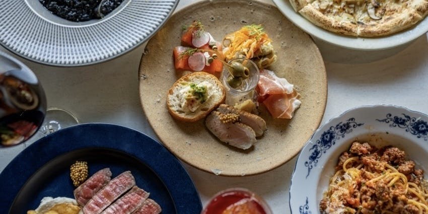 SPICY CLUB LUNCH COURSE人気前菜5種と選べるメイン、昼限定ティラミス＆泡のグラス付/4品
