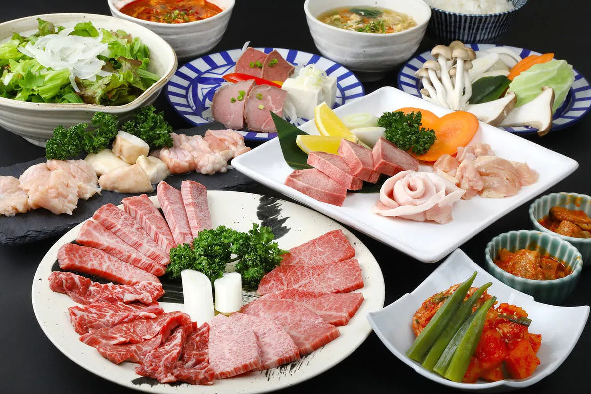 【Reservation Required】Hana Course with All-You-Can-Drink! Indulge in luxurious thick-cut grilled beef tongue and premium cuts like the rib and lean meat of Japanese Black Wagyu Beef <Total 14 dishes>