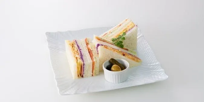 ロイヤルクリスタルカフェ 自由が丘店