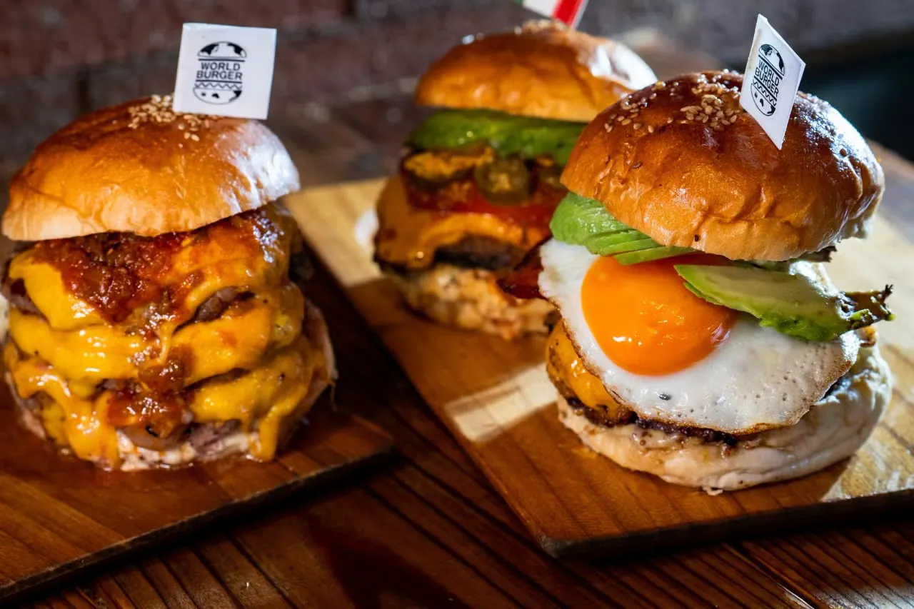 WORLD BURGER 浜松駅前店