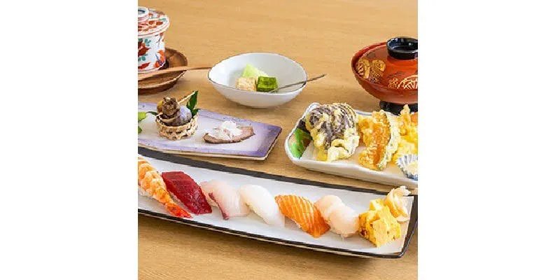 【午餐套餐】花 2,970日元 ※1月2、3、4日此计划无法预订。