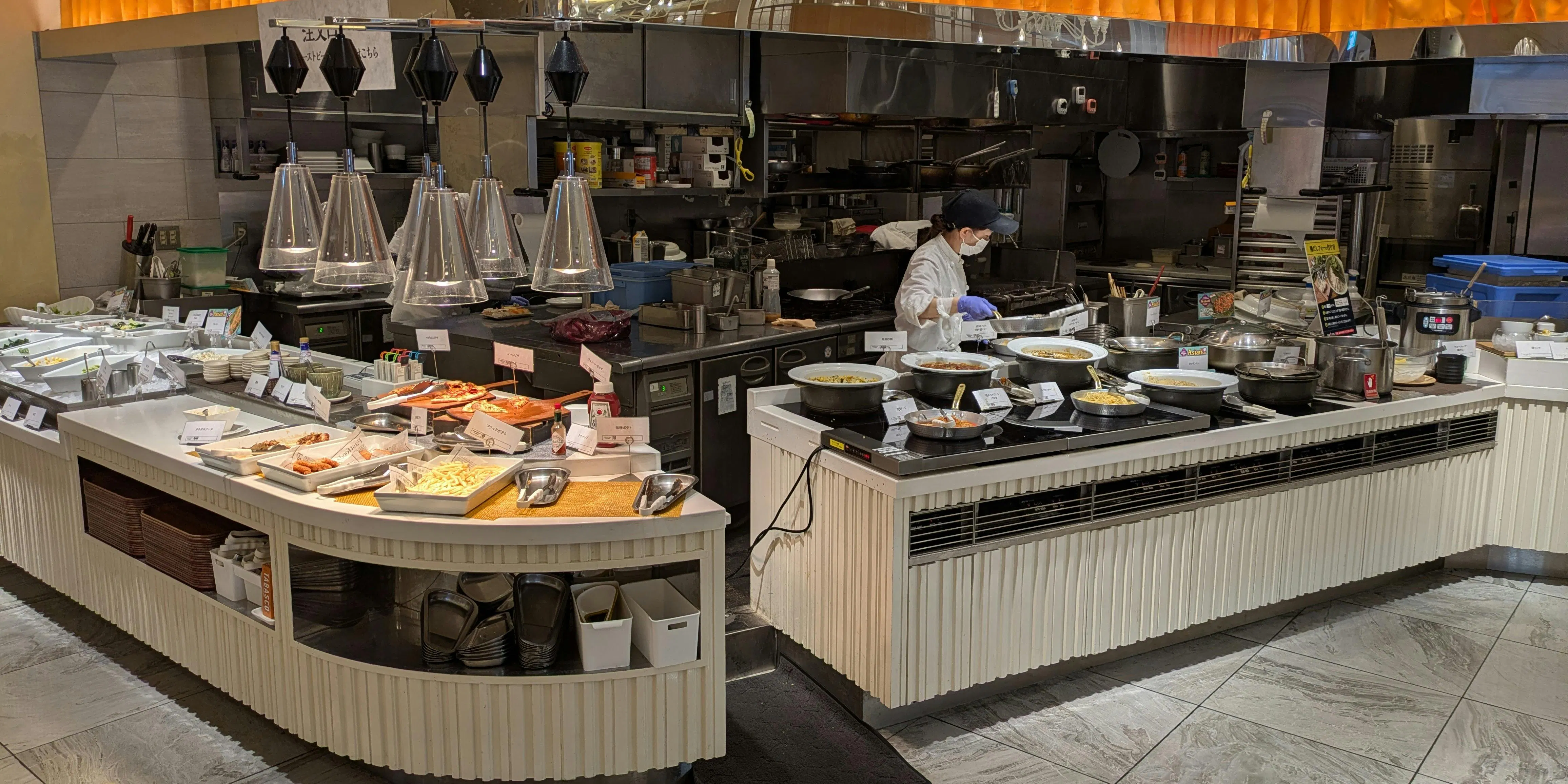 THE CENTRAL BUFFET イオンモール岡山店
