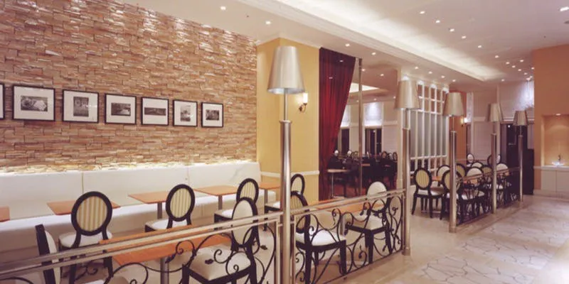 L'HOTEL de BUFFET イオンレイクタウン店