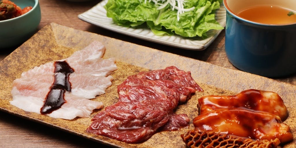 Luxurious Wagyu × Offal Course