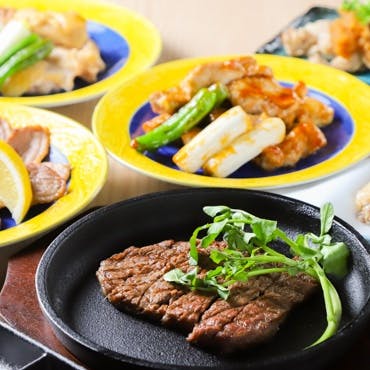 [Tsuru Matsu Luxury Course "Tsuru"] A luxurious course featuring fresh bluefin tuna sashimi and A5-grade fillet steak. 8 chef’s choice dishes of the day