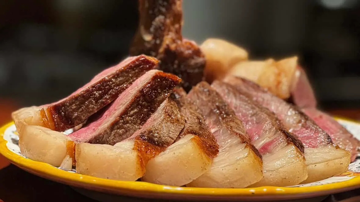 【BISTECCA all'Amuro】阿蘇のあか牛 骨付きLボーン約1kg