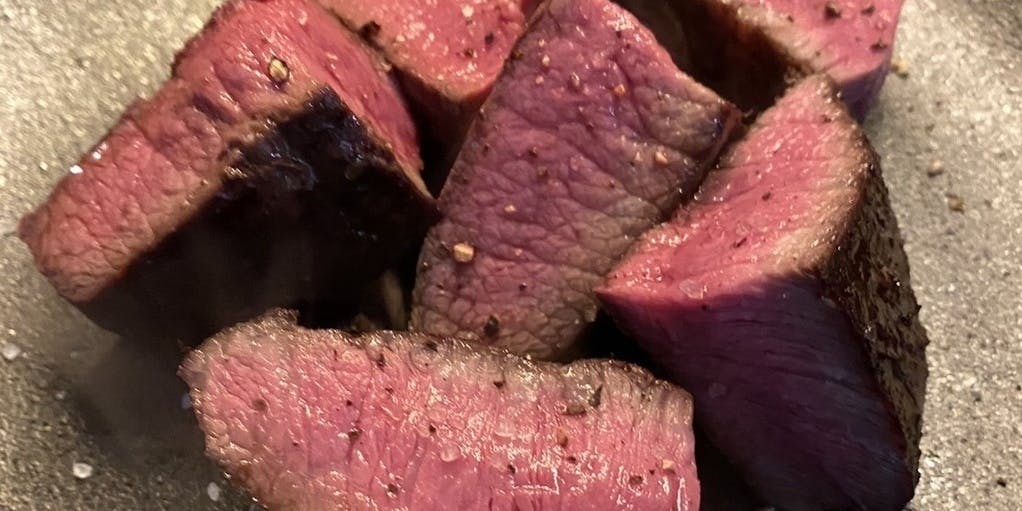 【一休・公式限定・贅沢ミュルティプリエコース】九州産黒毛和牛を含む薪焼きお肉3種を愉しめる全10品