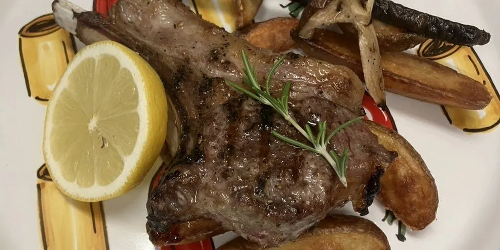 “Autunnno” Autunno: A special autumn course featuring matsutake mushrooms, Pacific saury, chestnuts, and more