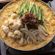 「もつ鍋堪能コース」極上のもつ鍋にローストビーフやホルモン鉄板焼きの付いた人気コース 全8品