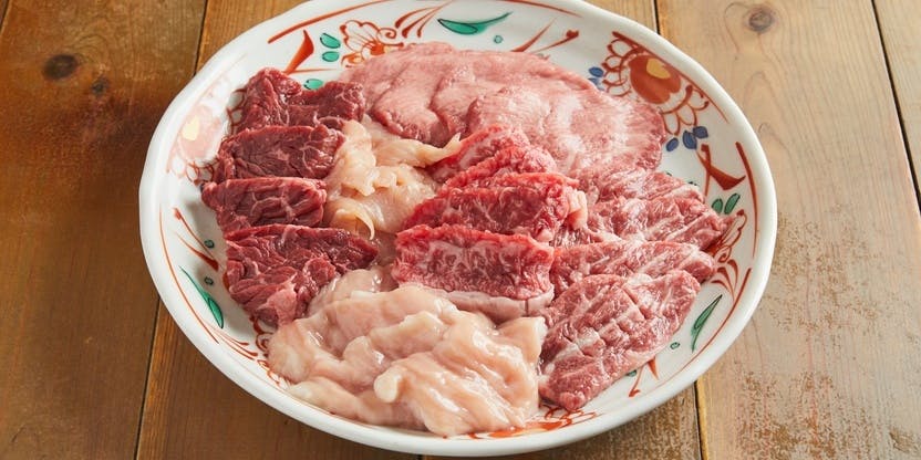 【期間限定】選べる炭焼肉堪能コース
