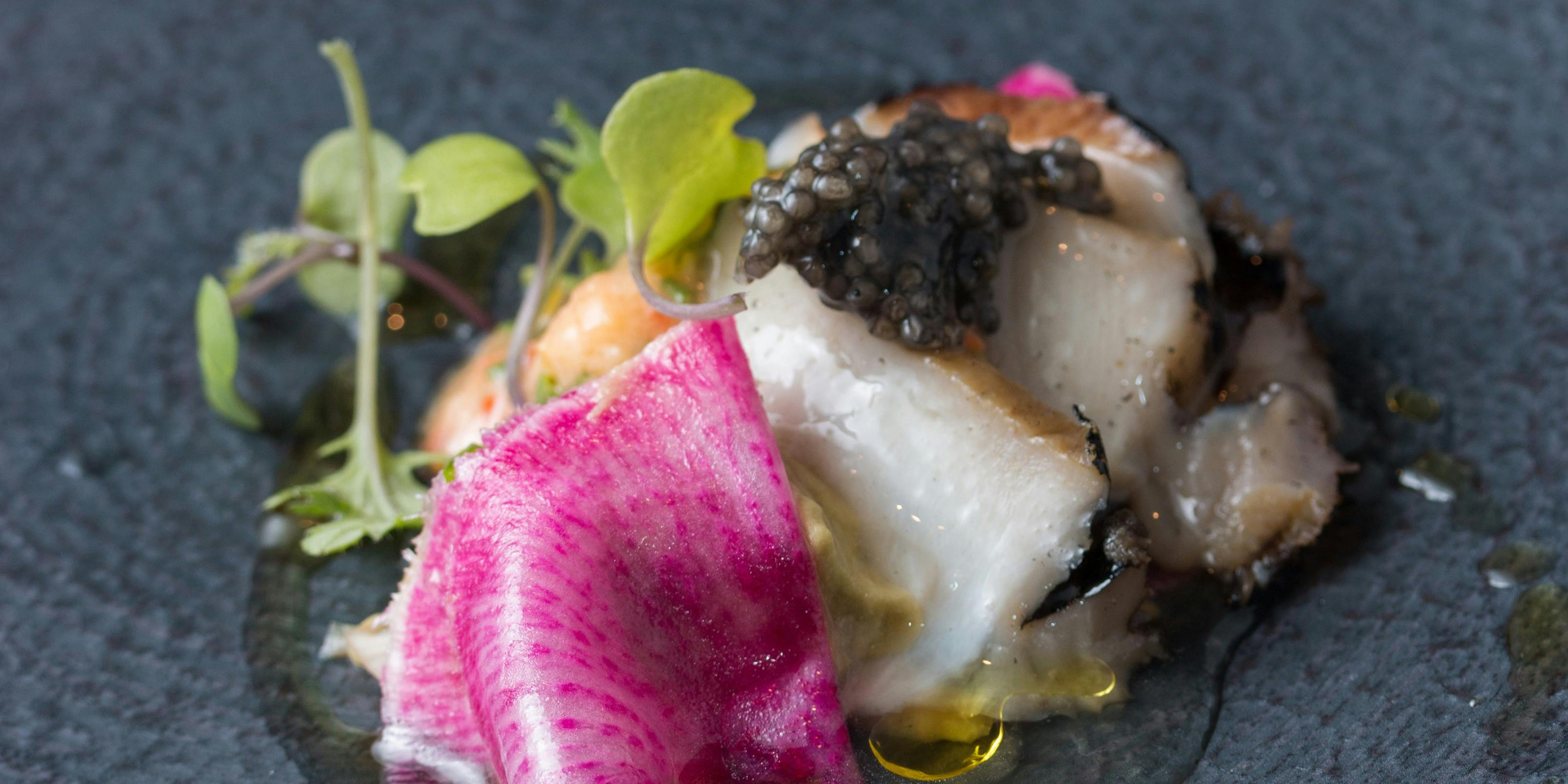 Standard Course – A course featuring both seafood and meat