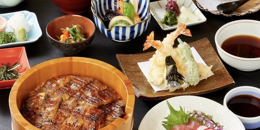 【おひつ御膳 竹】おひつ（鰻半尾）に造り2種や天ぷら、焚合せ5種など全7品