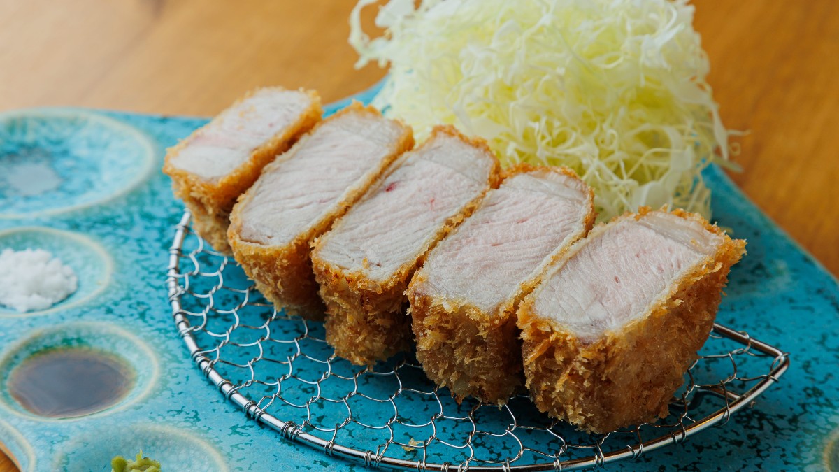 伊賀乃もち豚ロースとメンチカツセット