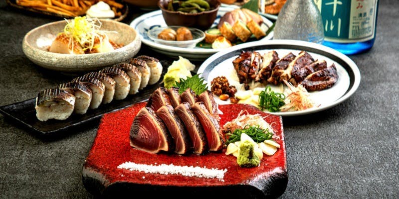 [Katsurahama Course] 2-Hour All-You-Can-Drink Included — Enjoy Kochi Specialty Seared Bonito Straw-Grilled Salt Tataki, 11 Dishes
