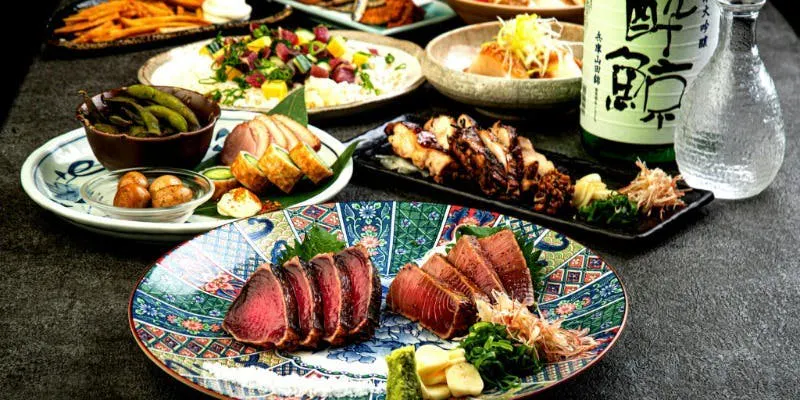 【하리마야 코스】2시간 음료 무제한 포함 명물 가쓰오 짚불 소금 타타키와 중뱃살 먹어 비교를 만끽 총 11품