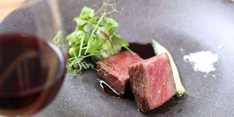 [Wine Pairing] Enjoy a 10-course menu featuring carefully selected wines and charcoal-grilled Japanese Black Wagyu beef, duck, and Yamagata pork