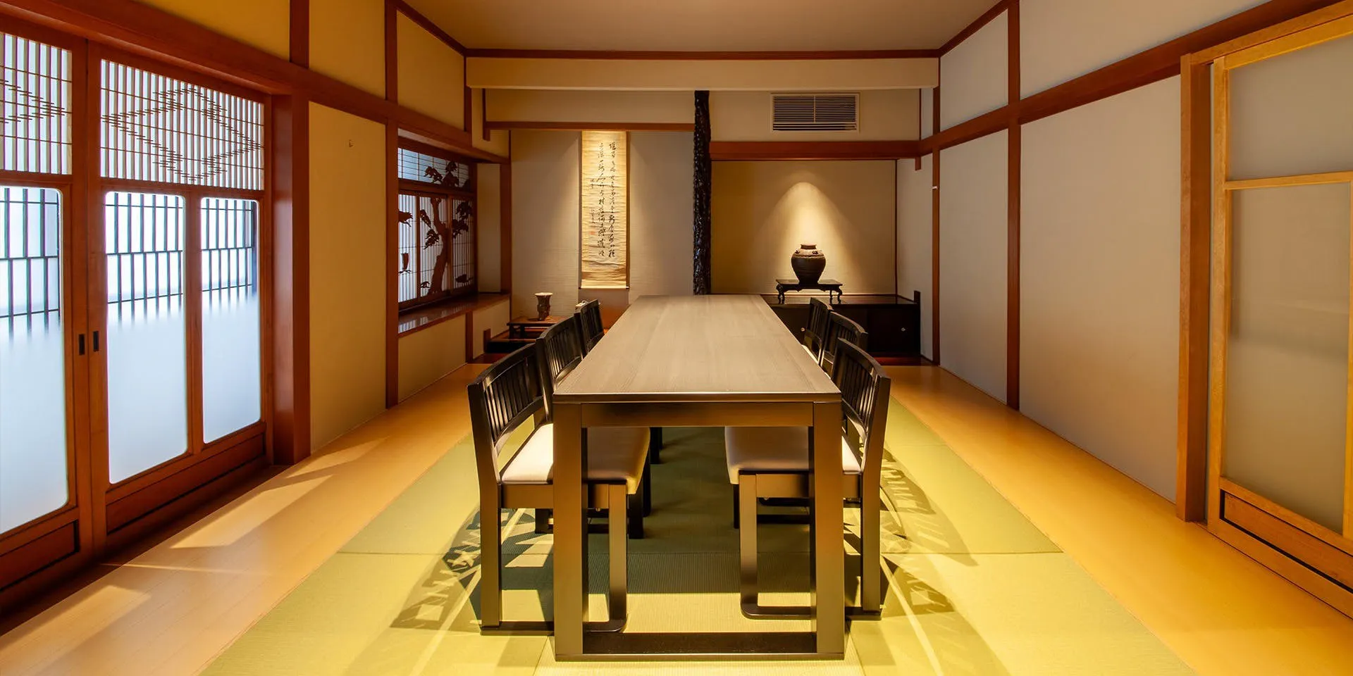 下関ふく百花 関とら本店
